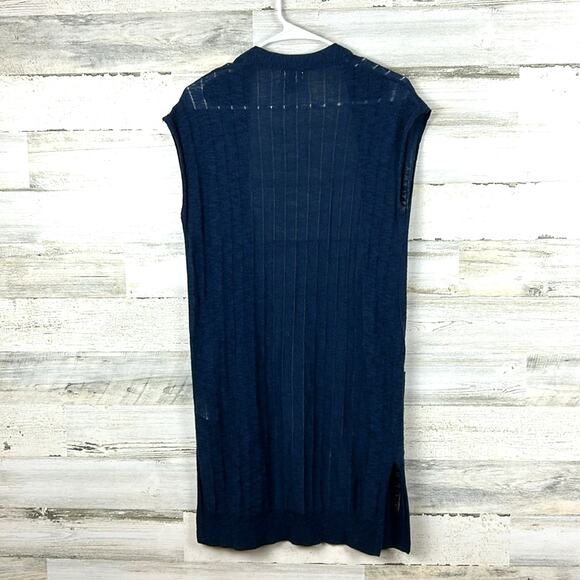 Old Navy Women’s XS Navy Blue Lightweight Sleeveless Cardigan Vest NEW - Picture 2 of 4